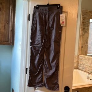 Lululemon Dance Studio Pant III (Size 6)